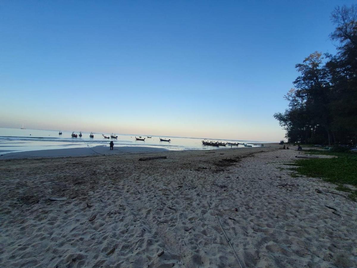 Atom Phuket Hotel -Sha Plus Nai Yang Bagian luar foto